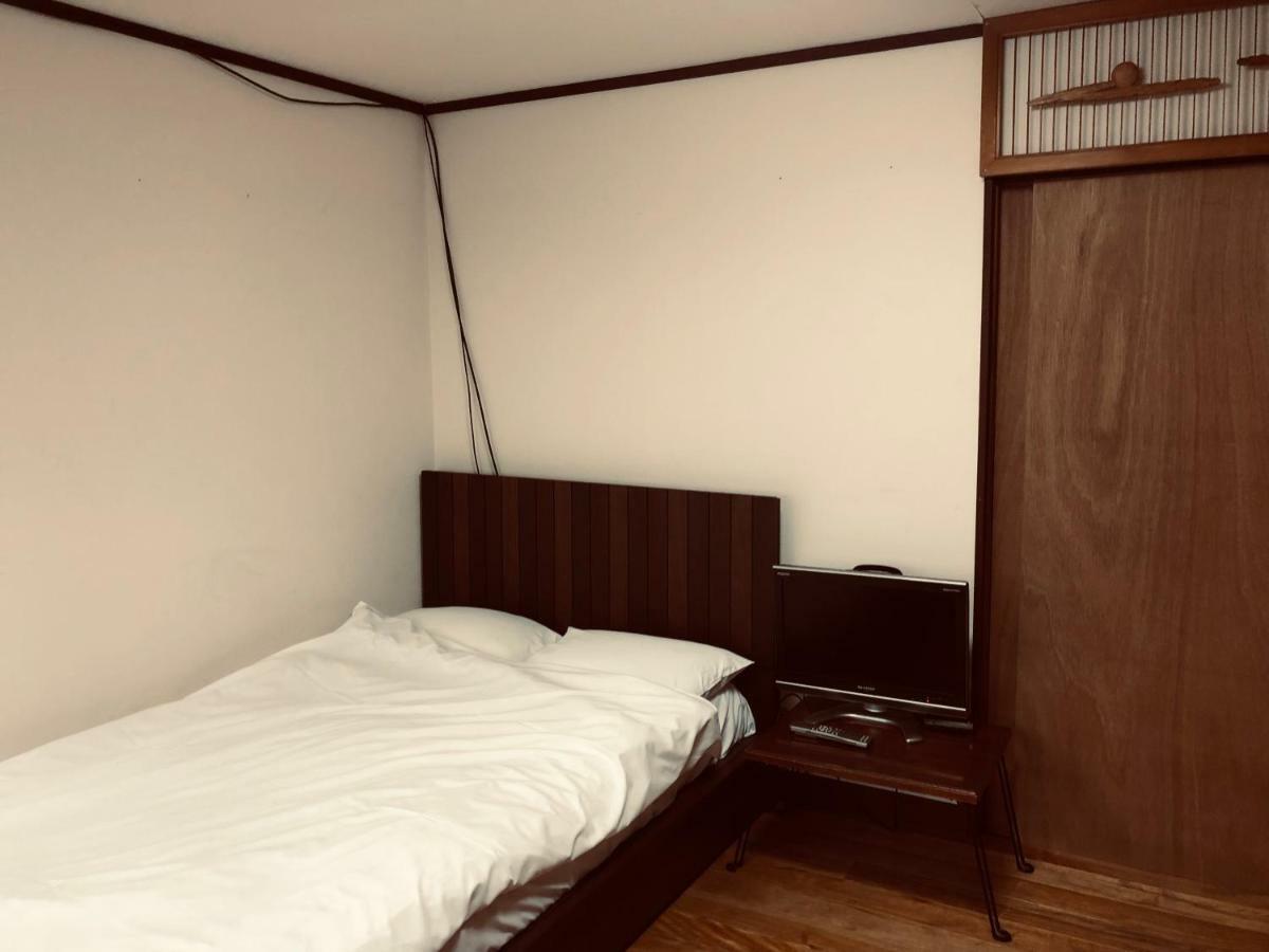 הירושימה Tsuruya Guesthouse מראה חיצוני תמונה